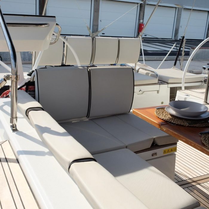 Premium + | Oceanis Yacht 62 photo 6