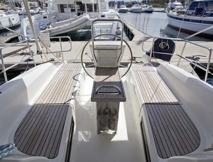 Mystic | Bavaria 36 Cruiser photo 8