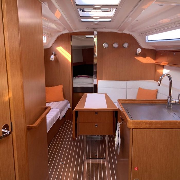 Roger Rabbit | Bavaria Cruiser 37 photo 12