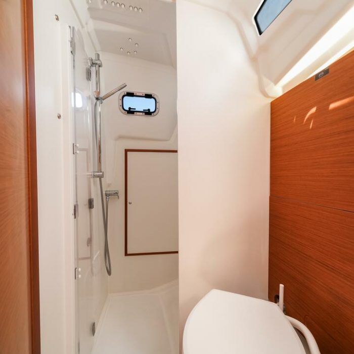 NorthWind 35 | Sun Odyssey 350 photo 11
