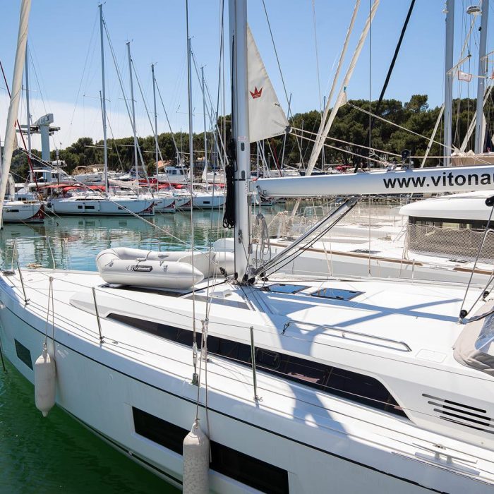 Contessa di Mare | Oceanis 46.1 photo 6