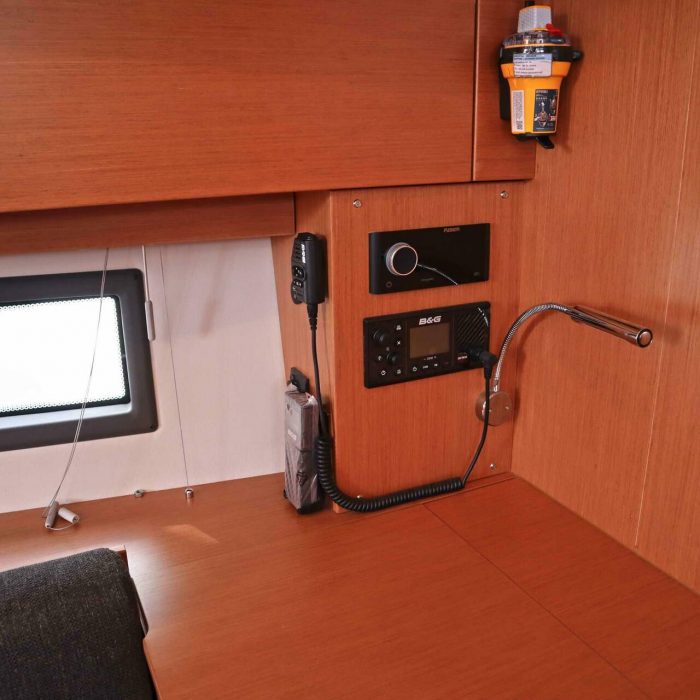 Lima | Bavaria C42 photo 21