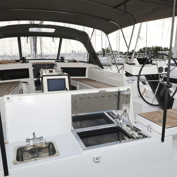 Flipper | Dufour 470 photo 7