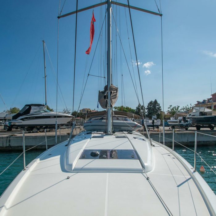 Knot | Sun Odyssey 490 photo 2