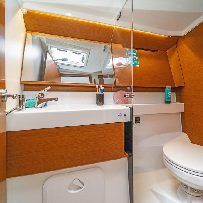 Pnoe | Sun Odyssey 410 photo 10