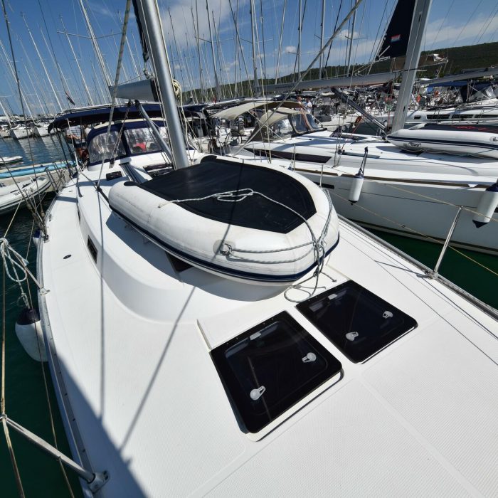 Controvento | Bavaria Cruiser 45 photo 2