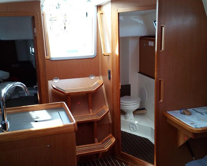 Callisto | Bavaria Cruiser 33 photo 12 Callisto | Bavaria Cruiser 33 photo 12