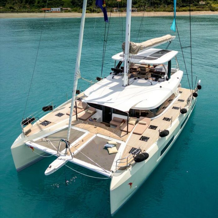 SAILUXE - Gloria | Lagoon Sixty 5 photo 4