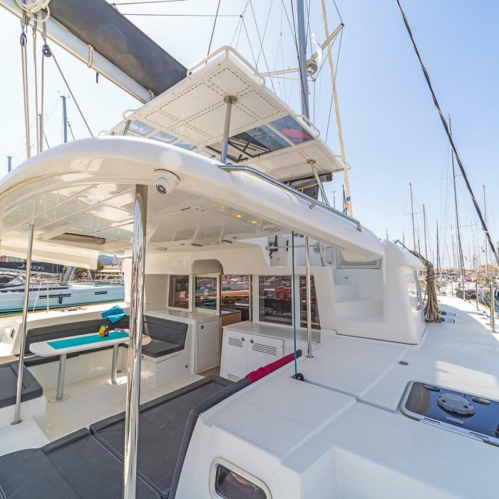 Caretta Nana | Lagoon 450 Fly photo 3