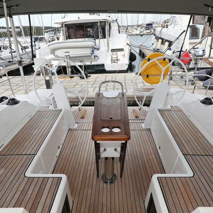 Levente | Bavaria C42 photo 1