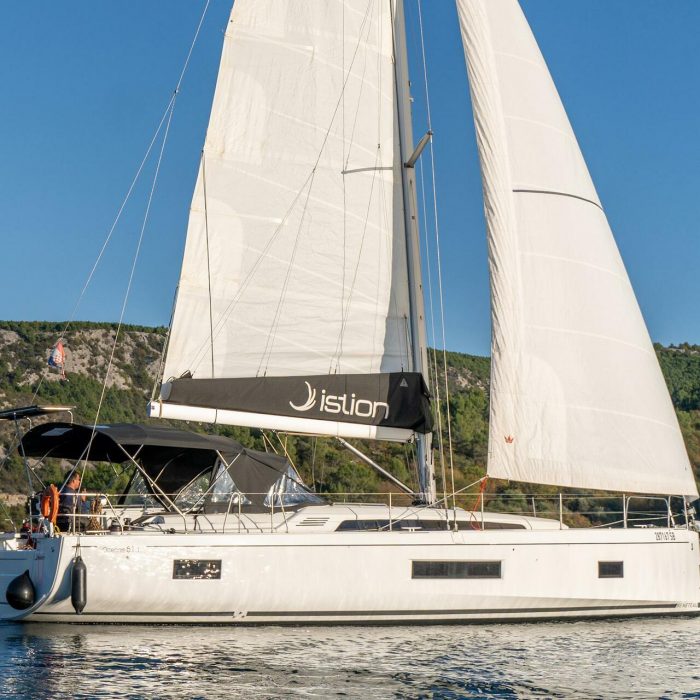 First Friendship | Oceanis 51.1 photo 2