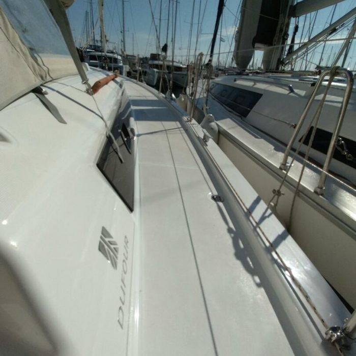 Triumph | Dufour 430 photo 13