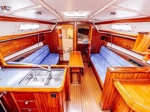 Dolkar | Bavaria Cruiser 36 photo 6