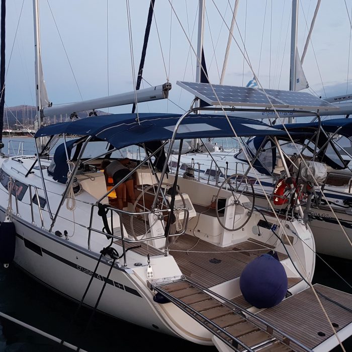 Bavaria cr 41 Marea with bow thruster | Bavaria Cruiser 41 photo 1
