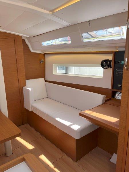Ethra | Sun Odyssey 380 photo 5