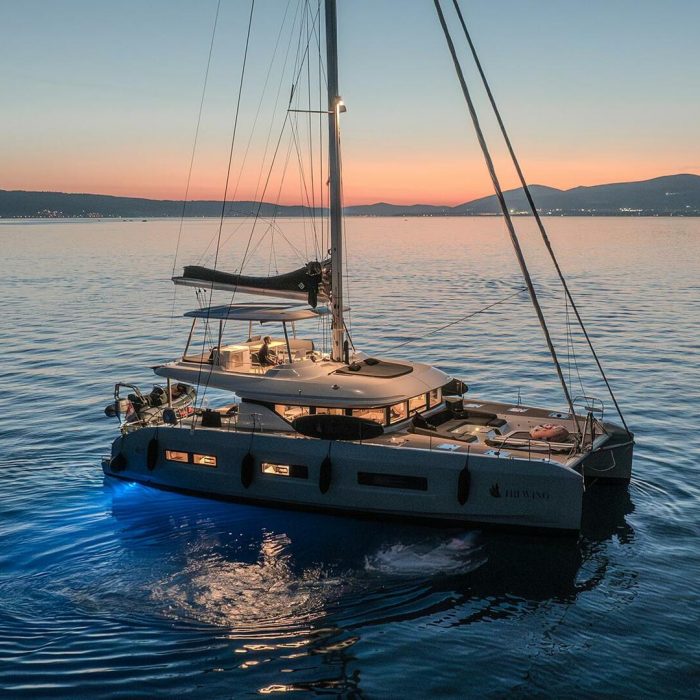 Tri Wing | Lagoon 55 photo 1