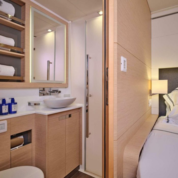 Serenissima | Fountaine Pajot Alegria 67 photo 10
