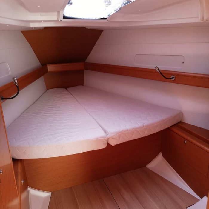 Foxy | Sun Odyssey 419 photo 18