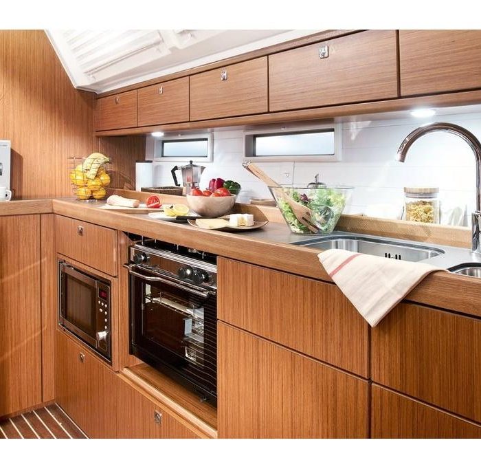 Sail Deneb | Bavaria 46 Cruiser photo 11