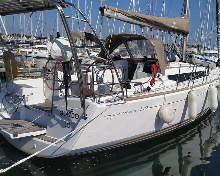 Glazdo | Sun Odyssey 379 photo 1