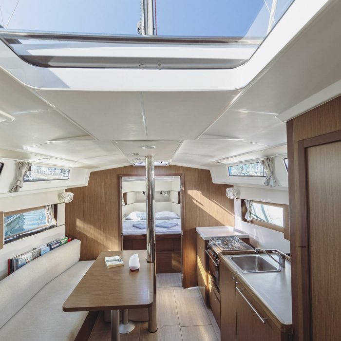 Neo | Oceanis 38.1 photo 4