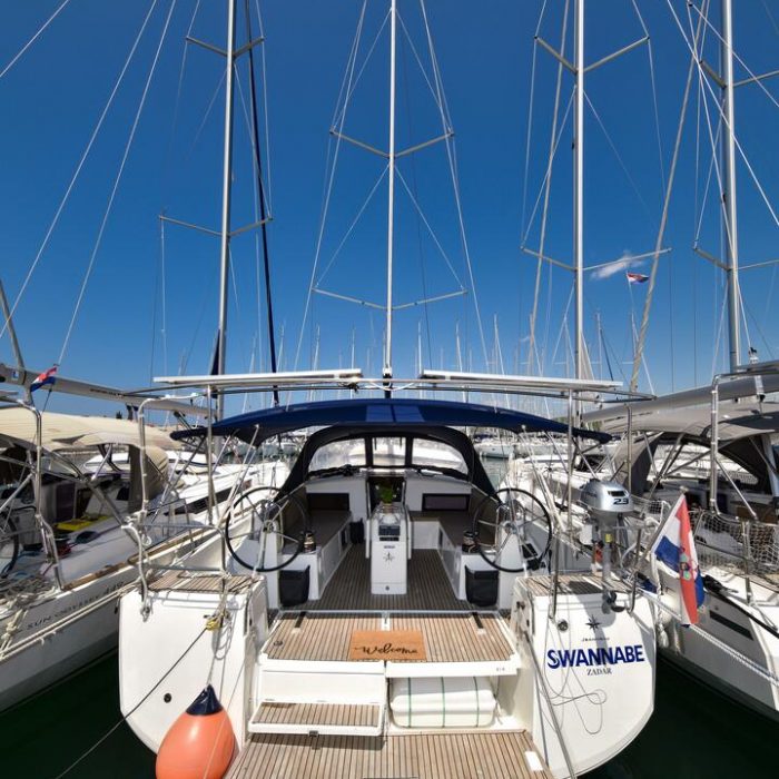 Swannabe | Sun Odyssey 490 photo 9