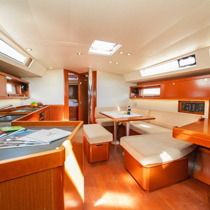 Quantum | Oceanis 45 photo 12 Quantum | Oceanis 45 photo 12