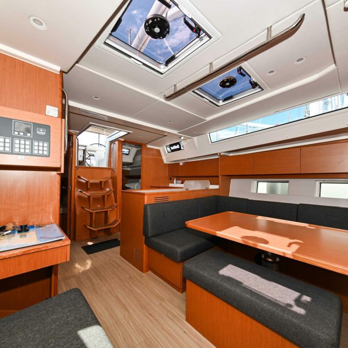 Efix | Bavaria C45 photo 50