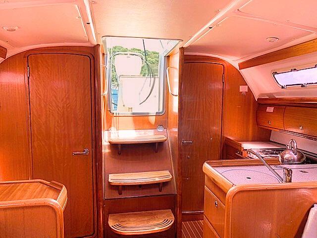 Lila | Bavaria Cruiser 32 photo 5 Lila | Bavaria Cruiser 32 photo 5