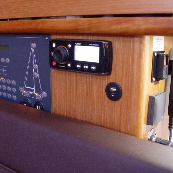 Merak | Bavaria Cruiser 34 photo 6