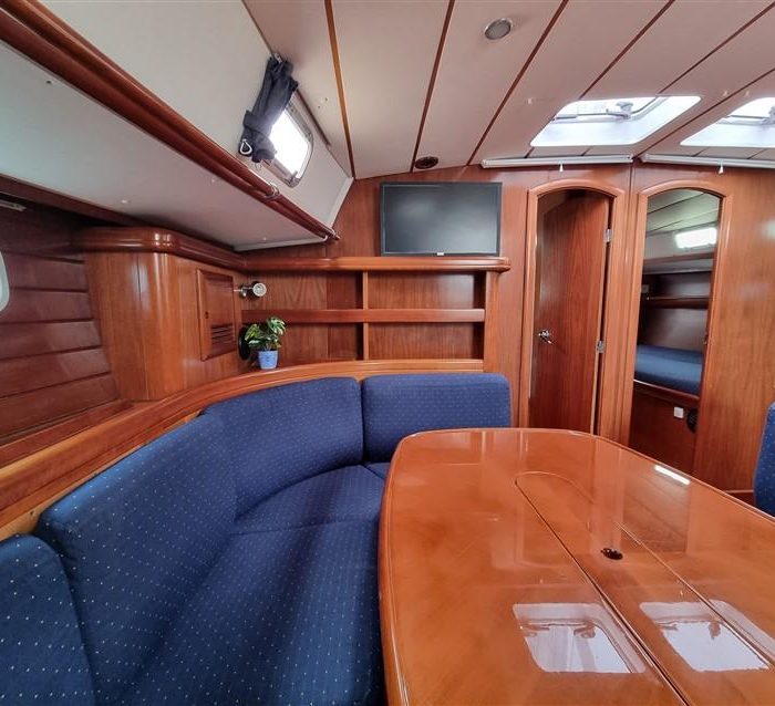 White Lady | Beneteau 50 photo 9