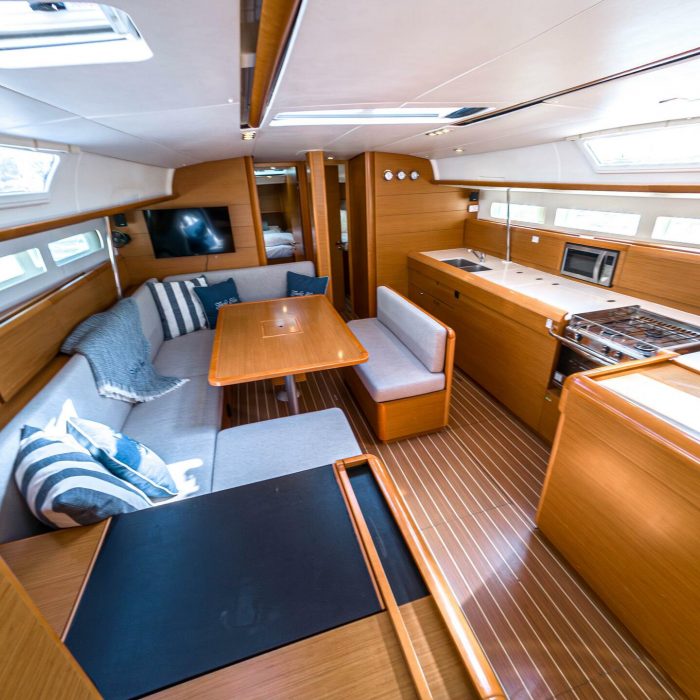 Elise af Sweden | Sun Odyssey 519 - 5 cab. photo 12