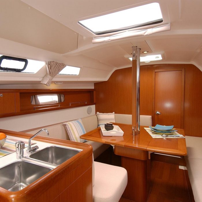 Fun Five | Oceanis 34 photo 11