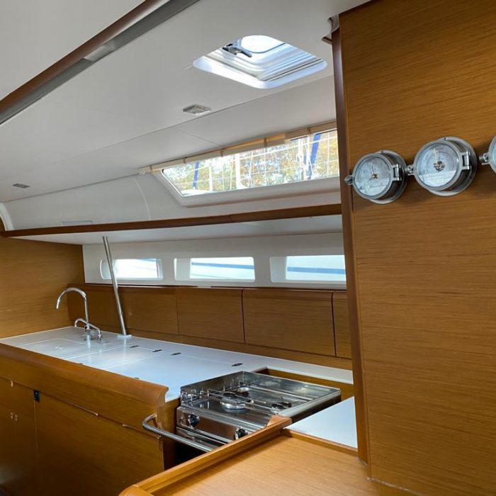 Alboran Pacharan (Majorca) | Sun Odyssey 519 photo 11