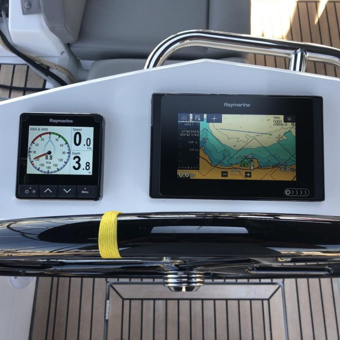 Whisper | Oceanis 46.1 photo 12