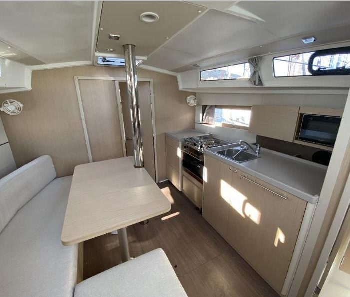 Maximus | Oceanis 38.1 photo 15