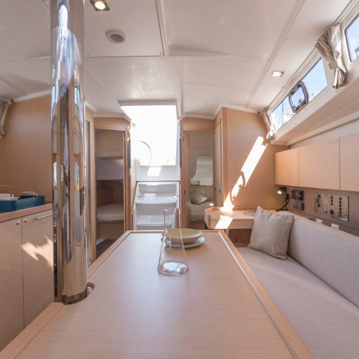 Dafne | Hanse 418 photo 10