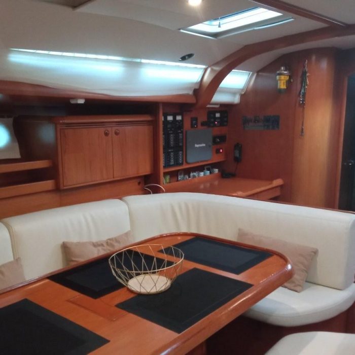 Family | Sun Odyssey 49 photo 12
