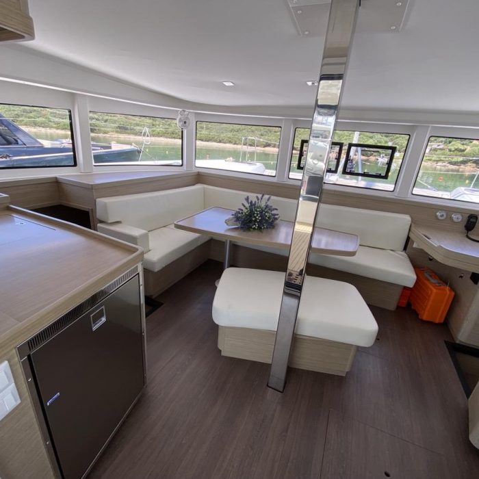 Cetus | Lagoon 42 photo 16