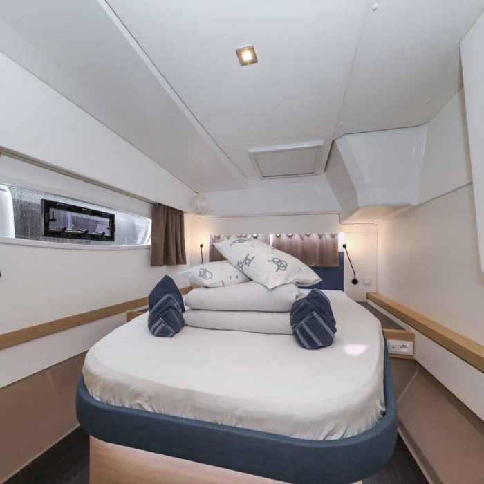Alchiba | Fountaine Pajot Astrea 42 photo 25