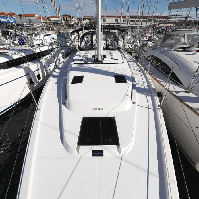 SeaTime | Bavaria C42 photo 3
