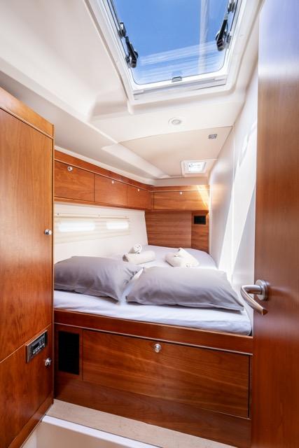 Premium | Hanse 575 photo 9