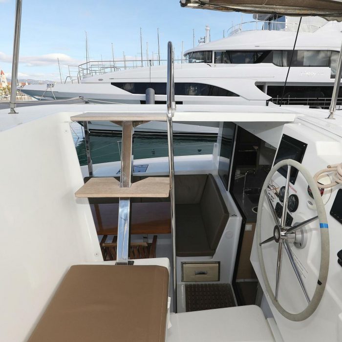 Why Not | Fountaine Pajot LUCIA 40 photo 5