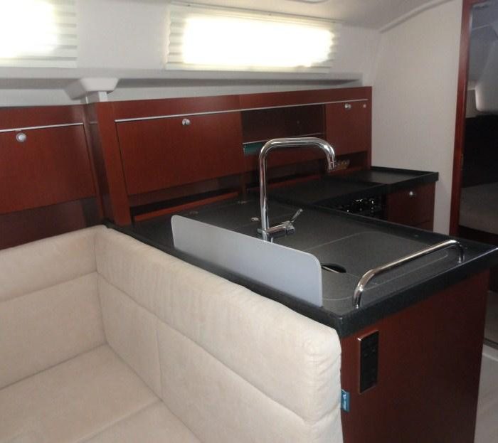 Riana | Hanse 385 photo 10