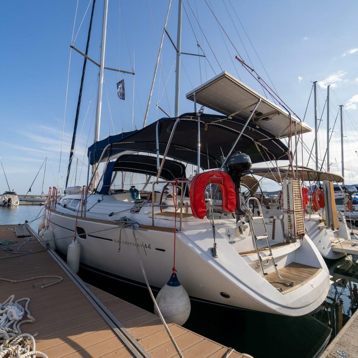 Beethoven ( with Bowthruster ,Solar Panels) photo 4