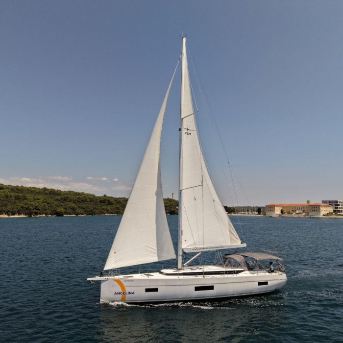 Sea Queen | Bavaria C50 Style photo 9