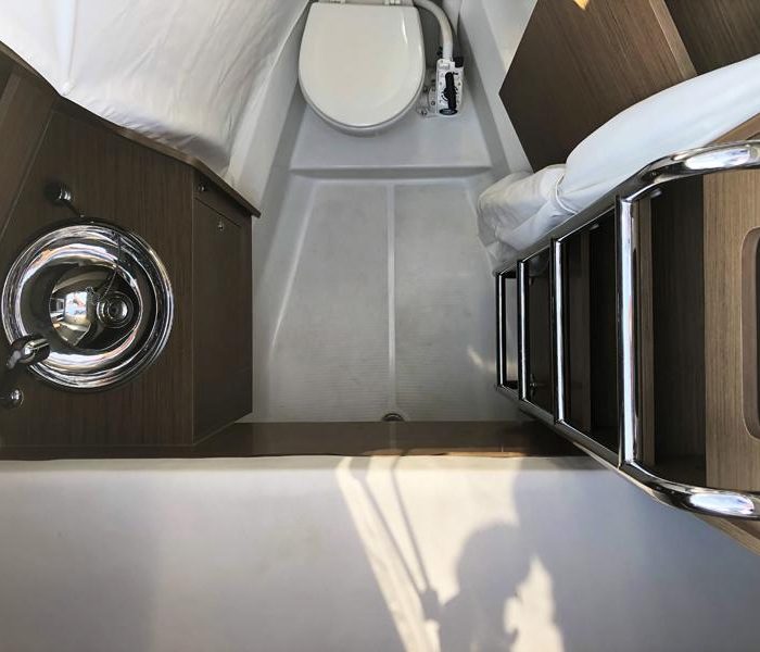 Salt Water (A/C - Generator - Inverter - 12 pax) | Oceanis 51.1 photo 9