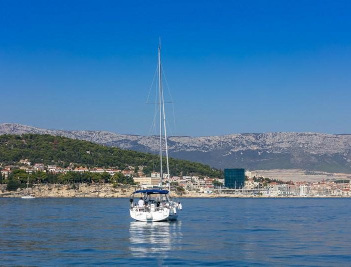 ANIMA MARIS 2 | Oceanis 38.1 photo 12