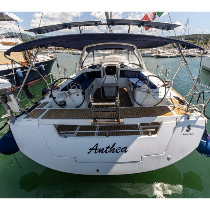 Anthea - Solar Panel | Oceanis 48 photo 4