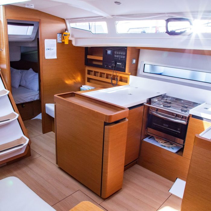 Apostolis | Sun Odyssey 440 photo 10
